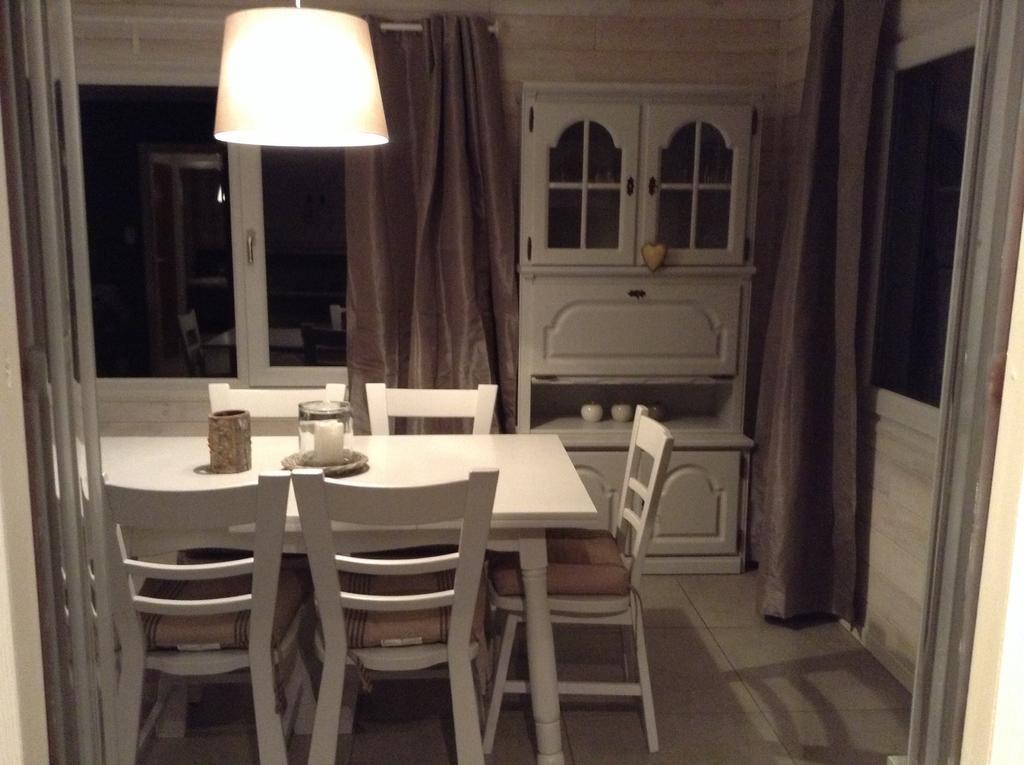 Le Chalet De Marguerite فرانكورشومب الغرفة الصورة